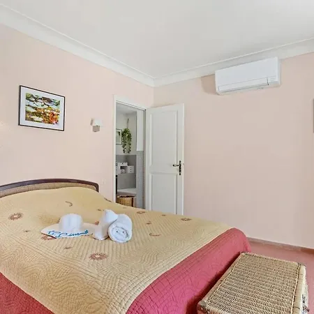 Villa 4 - Piscine - Parking - Clim *
